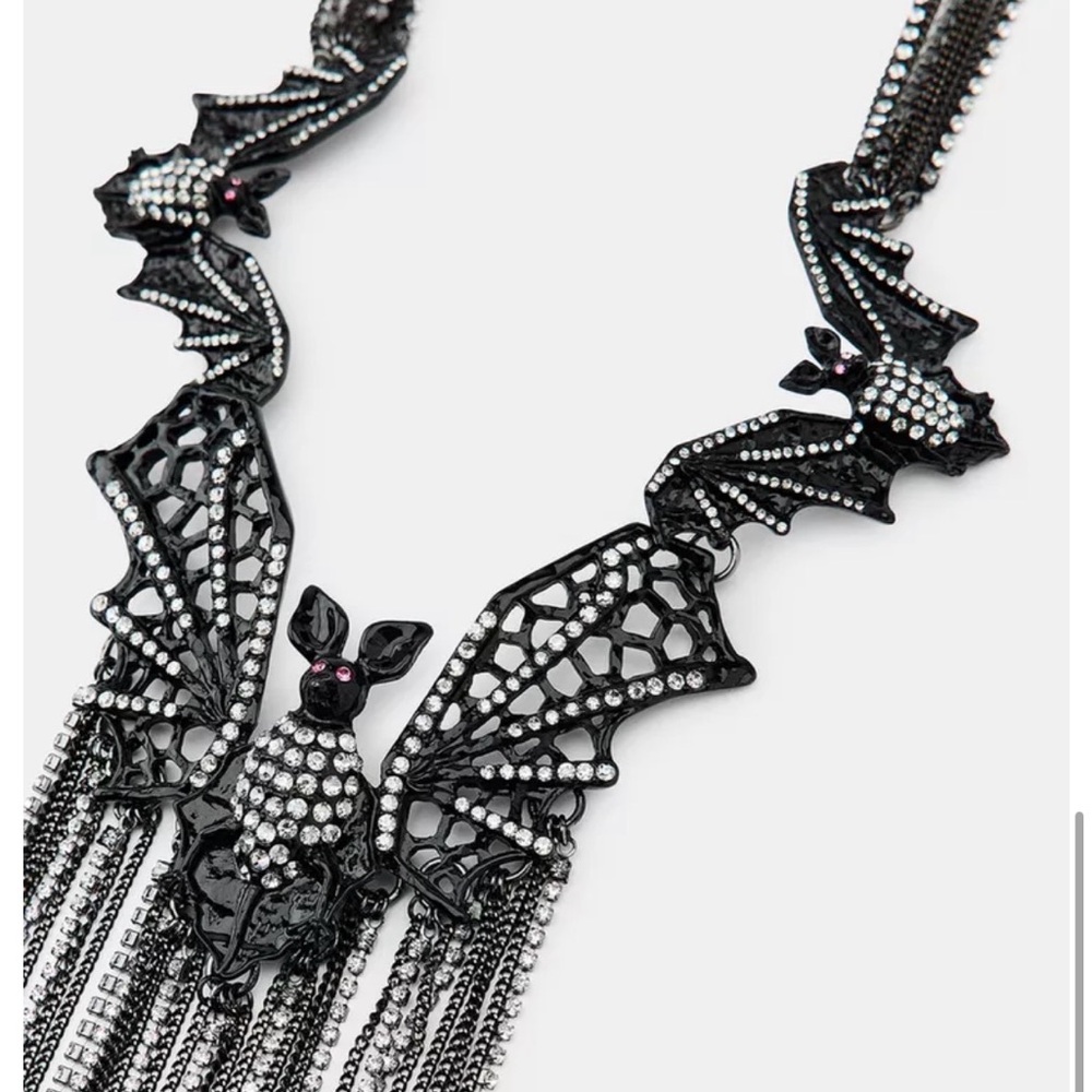 BAT CASCADE NECKLACE - Picture 3 of 3